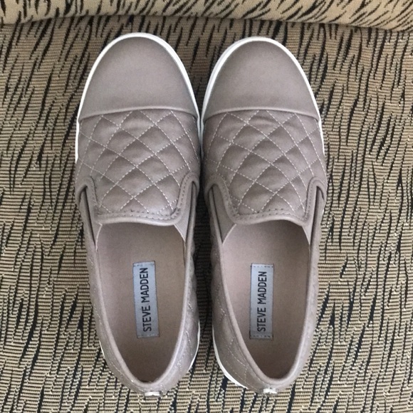 Sold - Picture 4 of 6